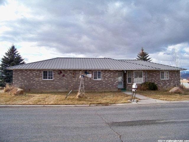 1st image of 525 N 9th St