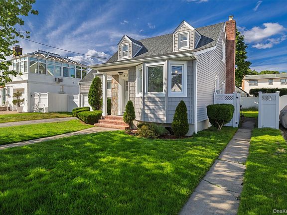 3rd image of 837 Edward Street