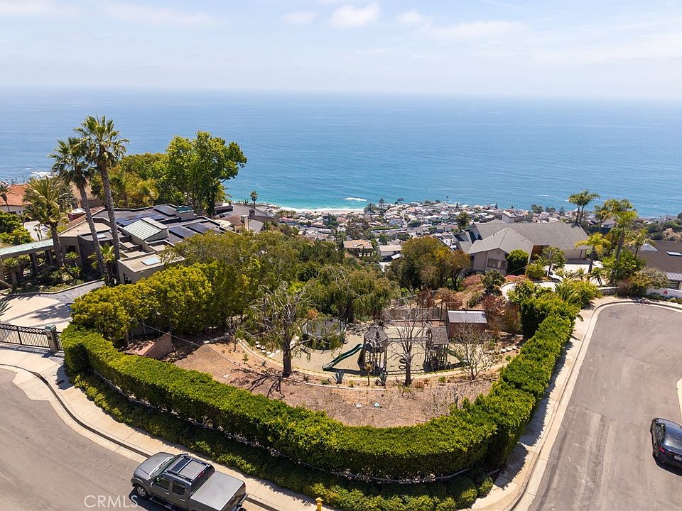 1st image of 719 Davis Way
