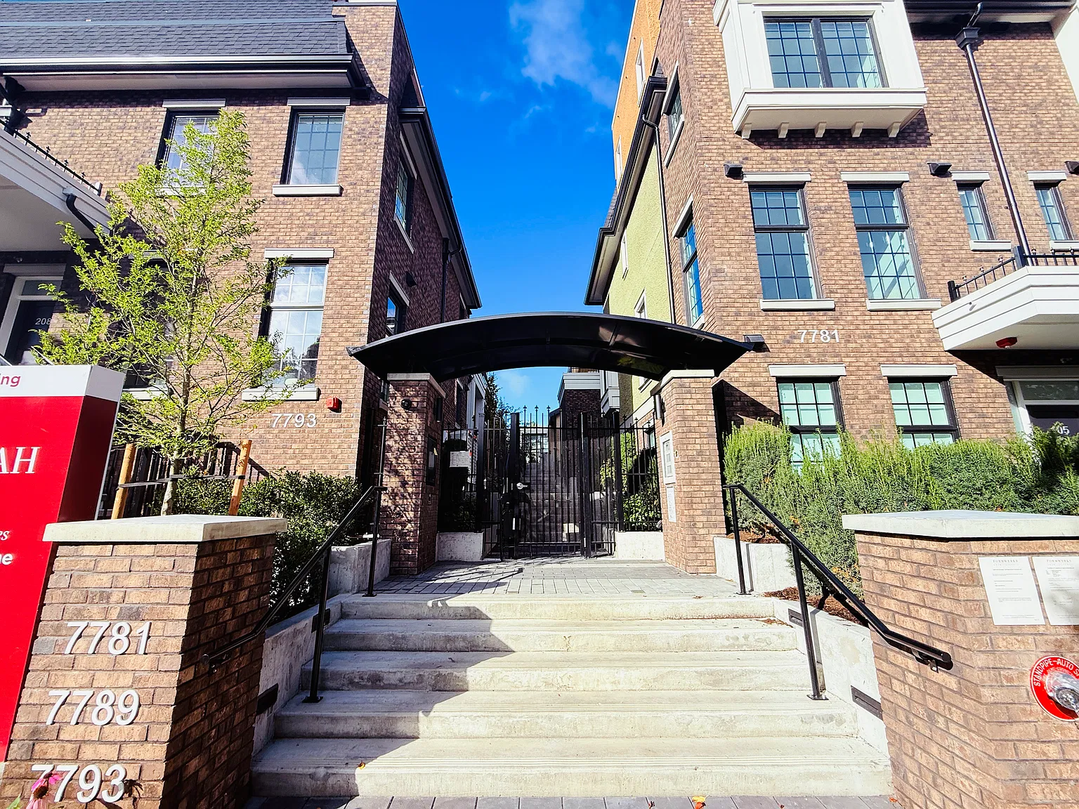 1 bed, 500 sqft, $2,450 — Photo 1