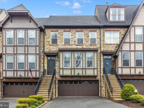 7025 Country Club Ter, New Market, MD 21774