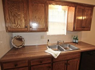 213 NW Vesper St, Blue Springs, MO 64014