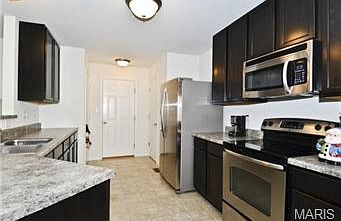 2nd image of 15 Country Heights Ct