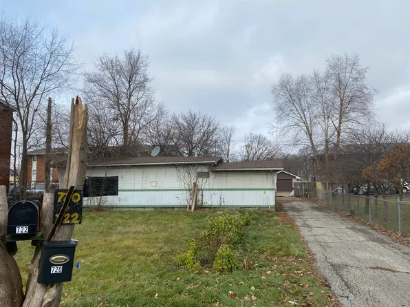 722 W South St, Plano, IL 60545