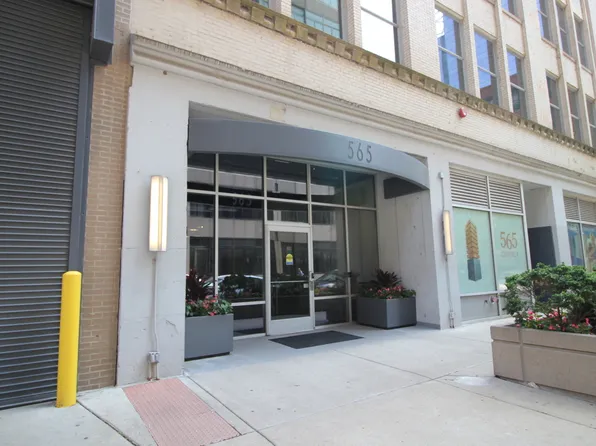 565 W Quincy St Unit 912, Chicago, IL 60661