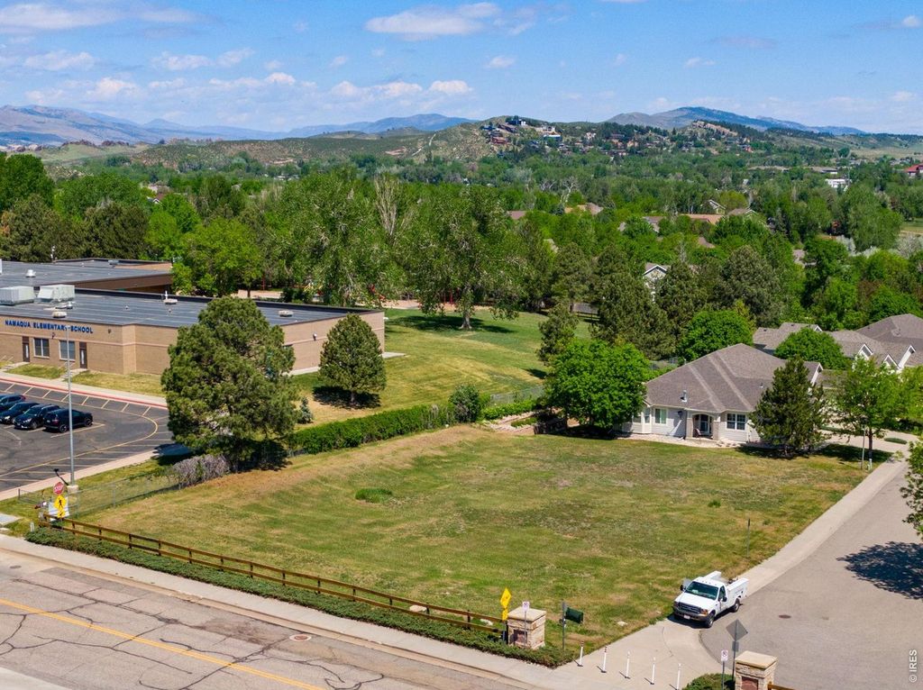 219 Medina Ct