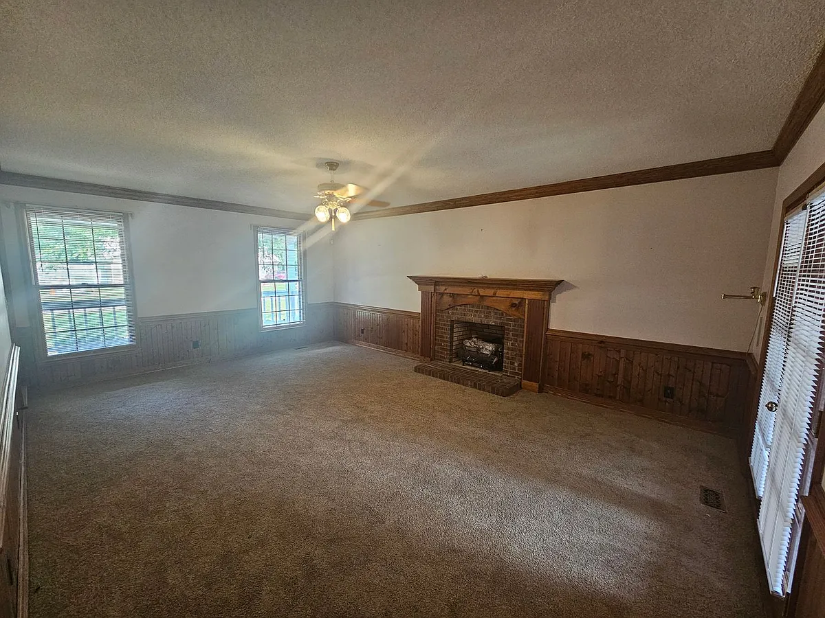 Building Photo - 250 Lofton Dr