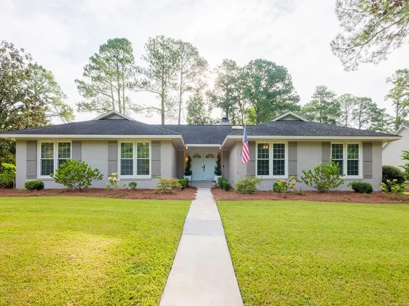 1114 Ravenwood Cir, Valdosta, GA 31602