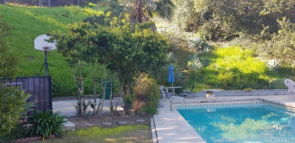 1st image of 21348 Pinehill Ln