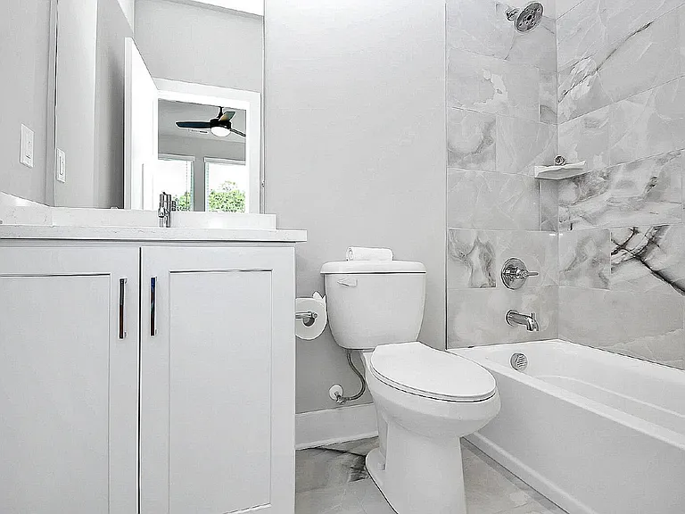 1103 Shuman View Ct — Photo 34