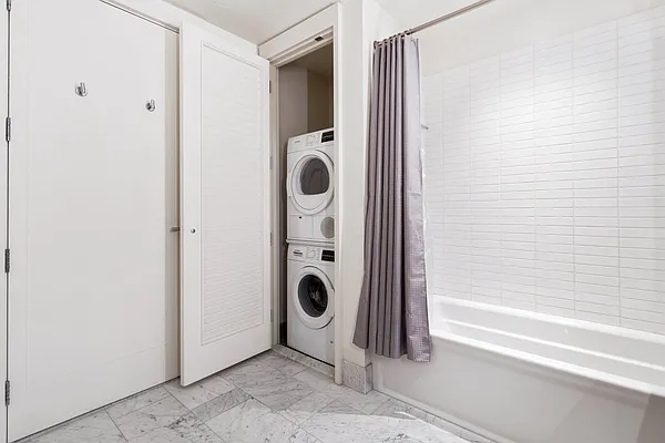 Rented by Keller Williams NYC | media 29