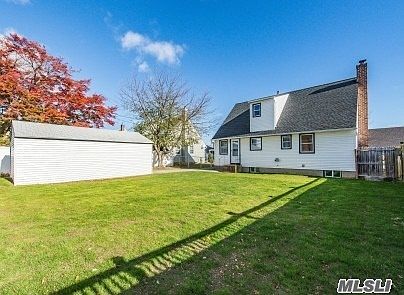 3rd image of 26 Cinque Dr