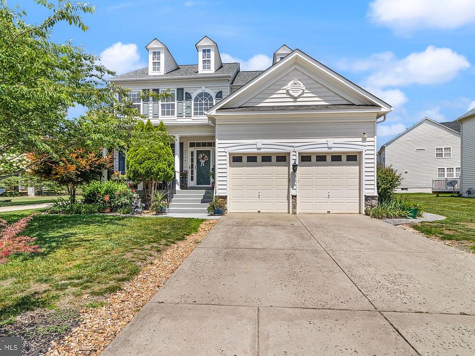 1st image of 2994 Devonfield Ave