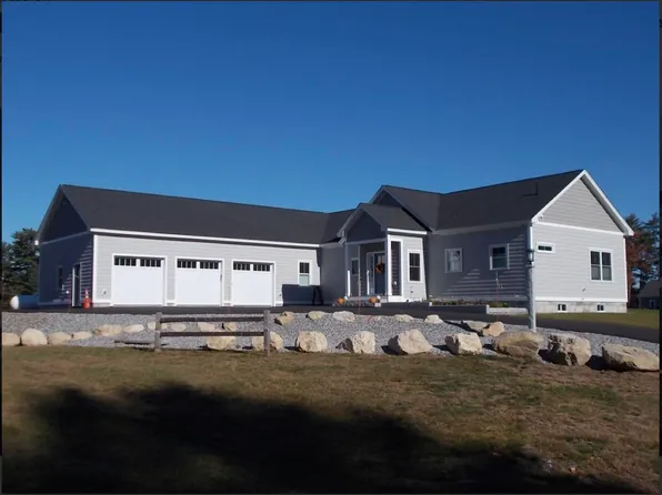 93 Fairway Drive, Naples, ME 04055