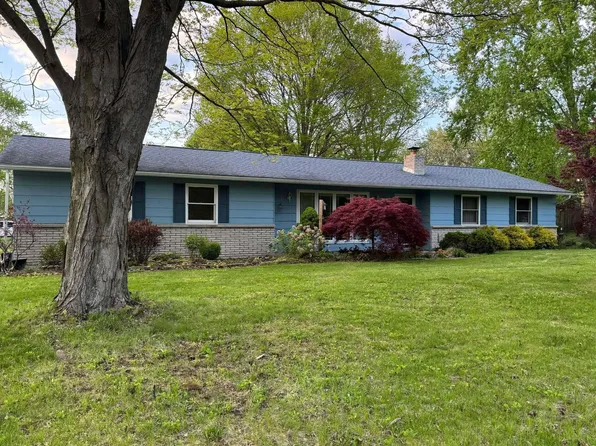 3321 Sandra Dr, Kalamazoo, MI 49004