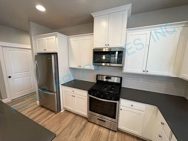 2087 SE Silver Springs Rd — Photo 7