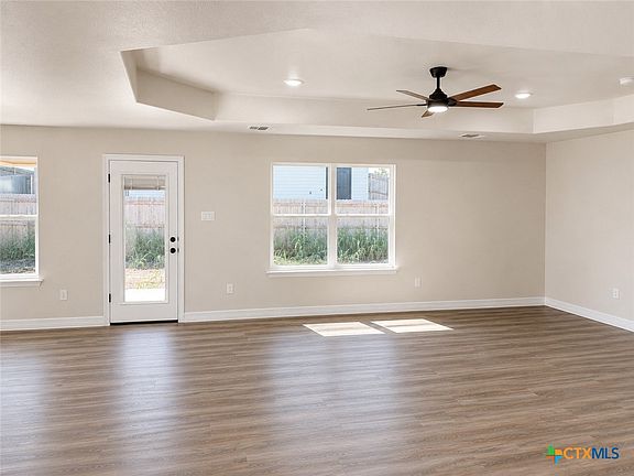 5th image of 3819 Leming Ct