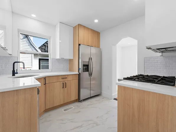 21615 Hollis Ave, Queens Village, NY 11429