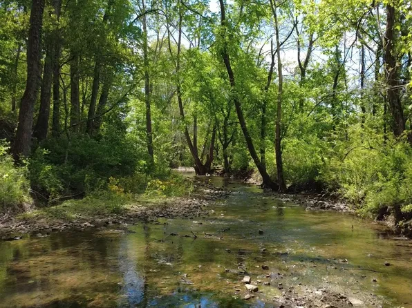 293 E Piney Rd, Dickson, TN 37055