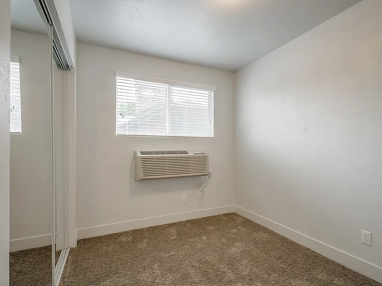 Windsor Salt Lake City Apartments — Photo 13