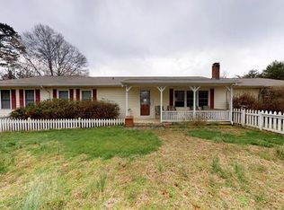 1207 N Catawba Church Avenue Ext, Lenoir, NC 28645