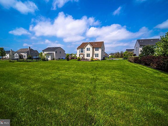2nd image of 13 Meadowside Dr