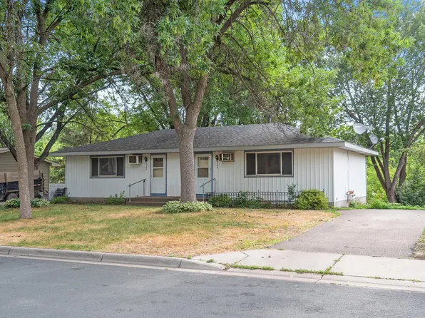 5358 Raymond Ave, Mounds View, MN 55112