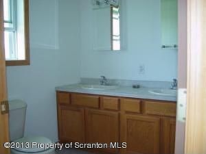 3rd image of 220 Sherwood Dr