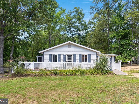 4th image of 529 White Sands Dr