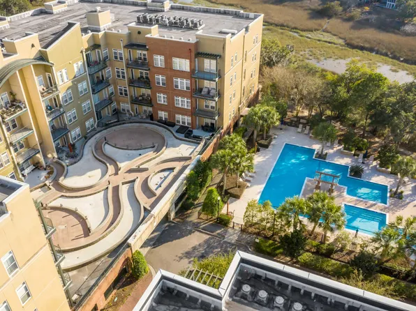 145 Pier View St Unit 406, Daniel Island, SC 29492