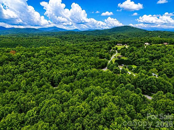 5th image of Vista Dr