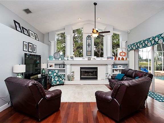4th image of 2208 Eagle Bluff Dr