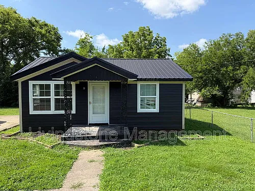 631 Union Park Photo 1