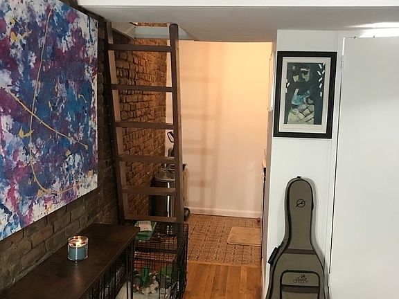 4th image of 241 W 24th St #2AA