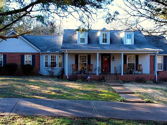 5th image of 110 Pascal Dr