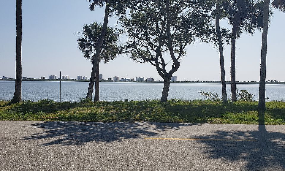2nd image of 5056 Riverside Dr