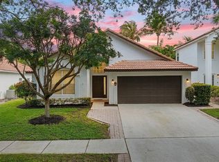981 Delray Lakes Dr, Delray Beach, FL 33444