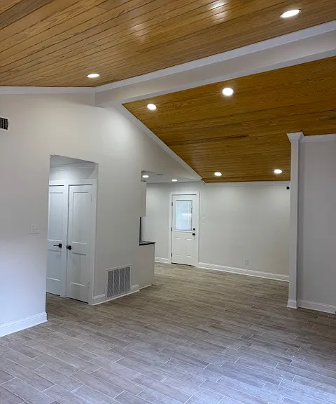 2213 General York Cir — Photo 3