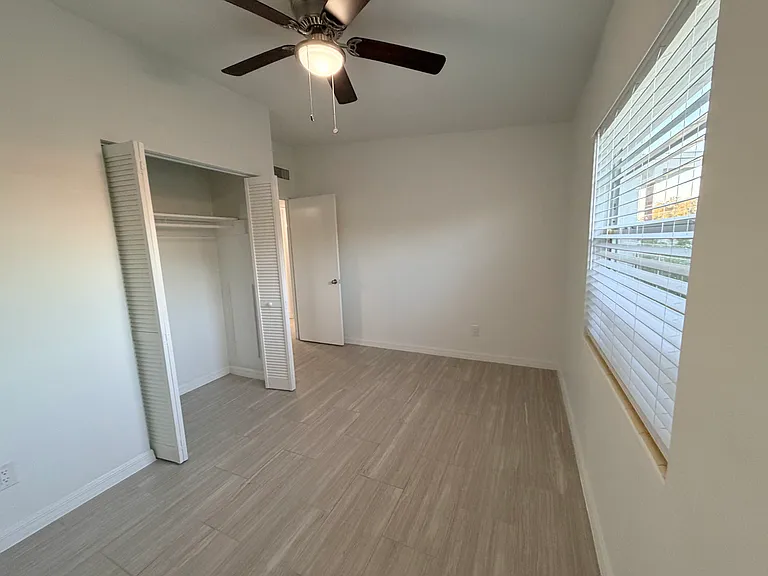 1718 Colton Dr #C — Photo 10