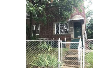 216 Mulberry St, Darby, PA 19023