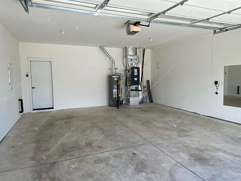 20756 SE Iron Horse Ln — Photo 37