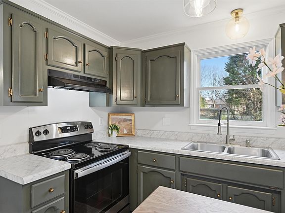 3rd image of 103 Brushy Creek Rd