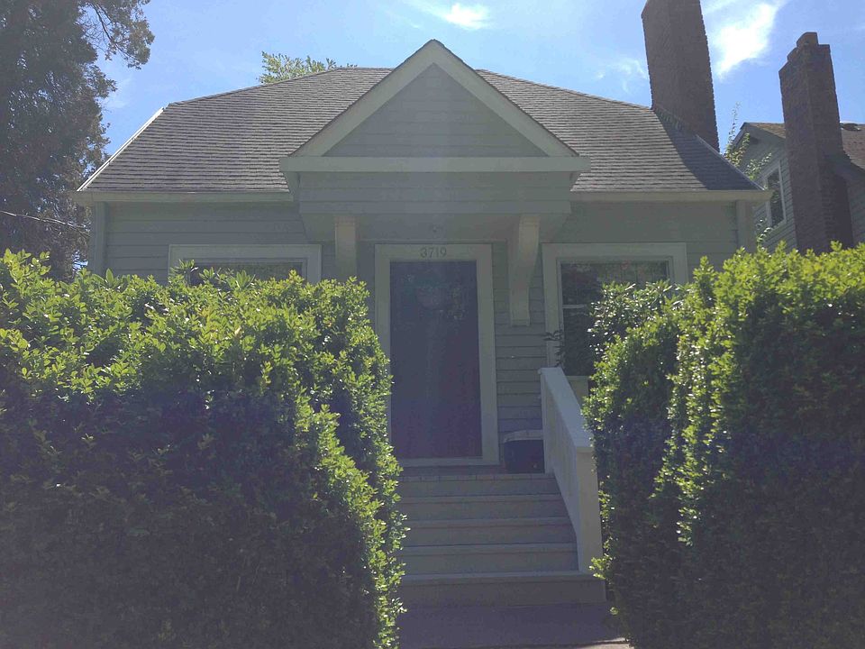 2nd image of 3719 NE 50th St