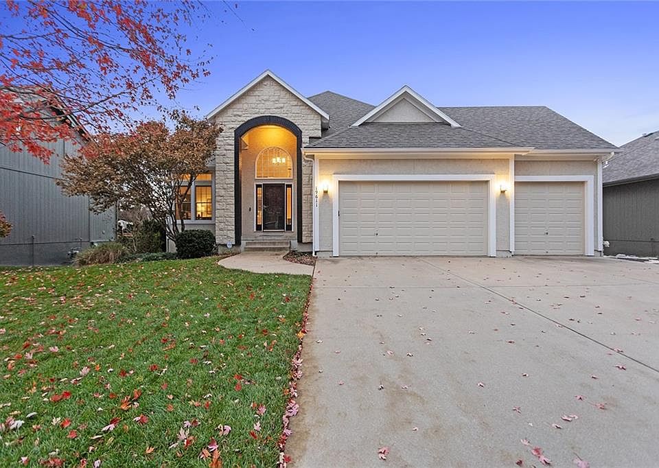 19611 W 97th Ter, Lenexa, KS 66220 Zillow