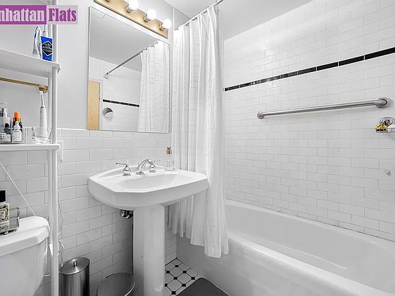 4th image of 535 Dean St APT 128