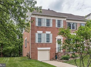 24 Tenby Ct, Lutherville Timonium, MD 21093