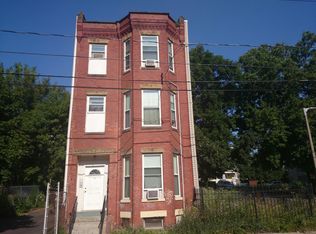 31 Alexander St, Dorchester, MA 02125