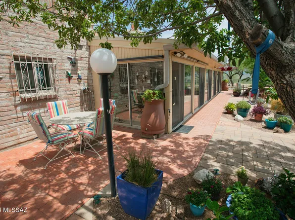 15 Amore Ct, Tubac, AZ 85646
