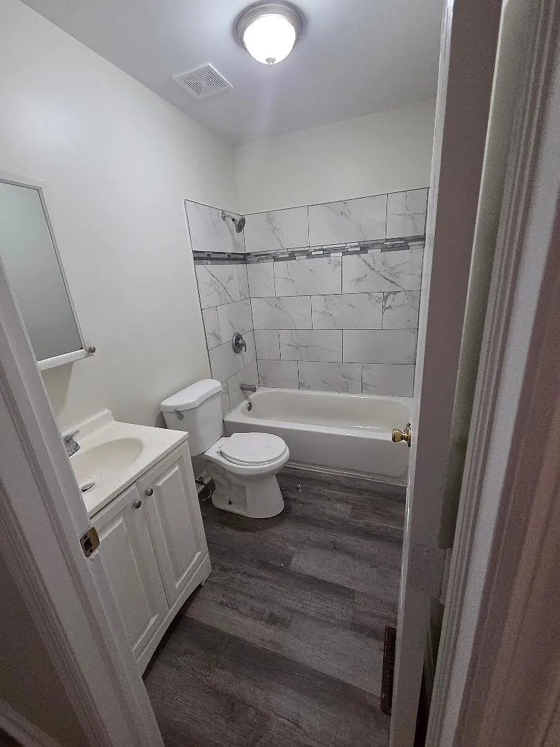 2 bed, 650 sqft, $1,400 — Photo 3