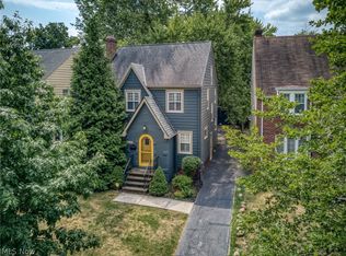 3534 Cedarbrook Rd, University Heights, OH 44118
